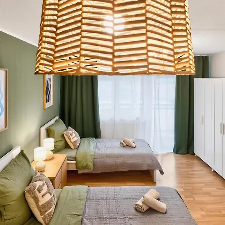 New Tina- 2-zimmer, 4 Einzelbetten, Parkplatz דירה