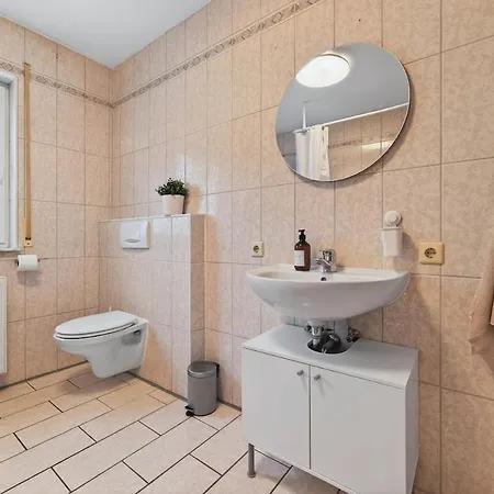 New Tina- 2-zimmer, 4 Einzelbetten, Parkplatz *